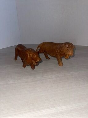 Wooden Hand carved African Lion From Kenya Craftsmanship Ethnic Culture